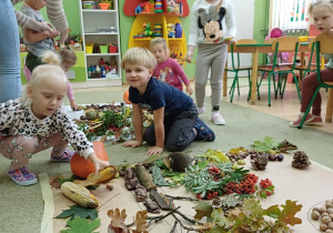 Laura i Jaś tworzą sensoryczny obraz