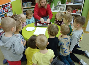 "Ciepło - Zimno" - realizacja Ogólnopolskiego Projektu Edukacyjnego "Gramy zmysłami"