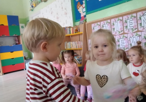 Składanie życzeń z okazji Dnia Dziewczynek