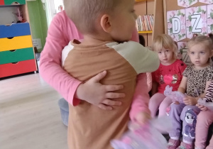 Składanie życzeń z okazji Dnia Dziewczynek