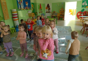 Zabawy i tańce przy muzyce
