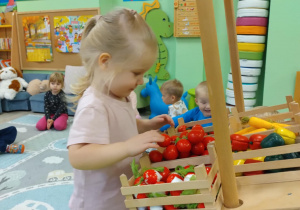 Ważenie owoców i warzyw