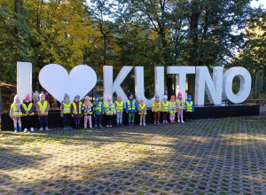 Jesienny spacer przedszkolaków