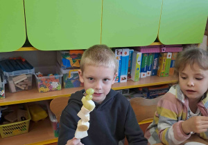 Przystępujemy do konsumpcji wykonanych szaszłyków