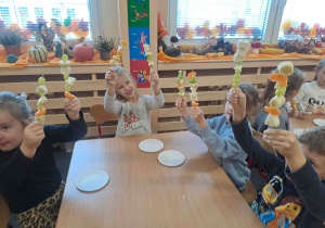 Przystępujemy do konsumpcji wykonanych szaszłyków