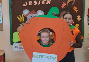 Pamiątkowe zdjęcie w dyni