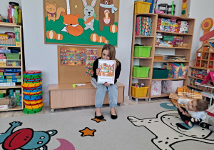 Zabawa dydaktyczna "Poznajemy spiżarnię"