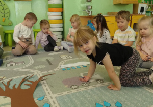 Zabawa matematyczna "Połóż kropelkę..."