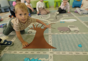 Zabawa matematyczna "Połóż kropelkę..."