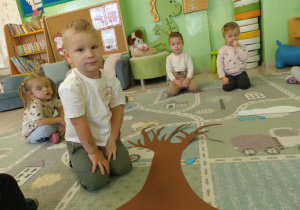 Zabawa matematyczna "Połóż kropelkę..."