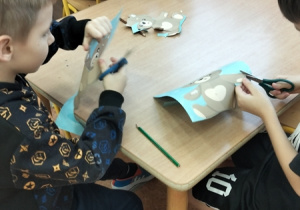 praca zespołowa w grupie