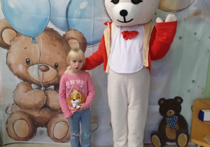 Pamiątkowe zdjecie z Misiem