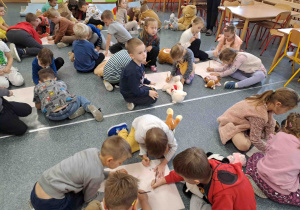 Zabawy w Dniu Pluszowego Misia