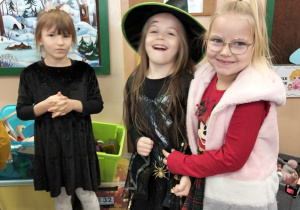 Dziewczynki w czasie zabawy