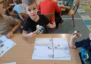 Prace plastyczne - rysowanie węglem