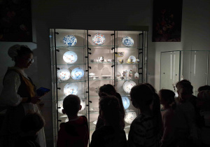 Zwiedzamy muzeum i podziwiamy eksponaty