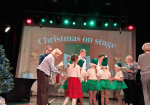 Wręczanie nagród i pamiątkowych dyplomów