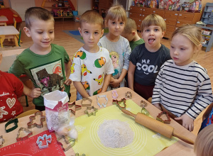 Świąteczne pieczenie pierników
