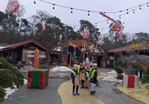 Dzieci są na wycieczce w Solcu Kujawskim.