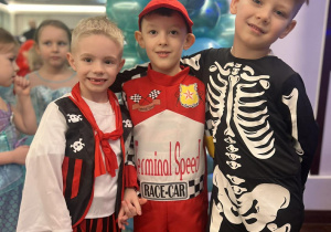 Karnawałowa zabawa w klimacie morskich fal