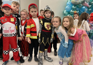 Karnawałowa zabawa w klimacie morskich fal