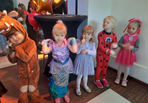 Karnawałowa zabawa w klimacie morskich fal