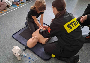 Praktyczne ćwiczenia z przeprowadzania reanimacji