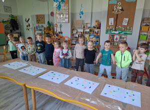 Kreatywne malowanie słomkami