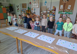 Kreatywne malowanie słomkami