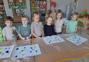 Kreatywne malowanie słomkami