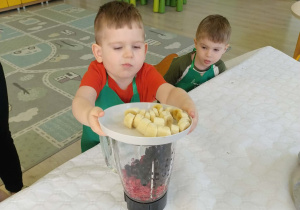 Dokładanie składników