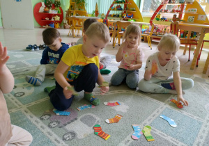 Szukanie do pary - skarpetek