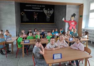 Uczestnicy konkursu - kutnowskie przedszkolaki w oczekiwaniu na rozpoczęcie rywalizacji