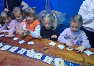 Dzień pełen przygód w Malinowym Grodzie