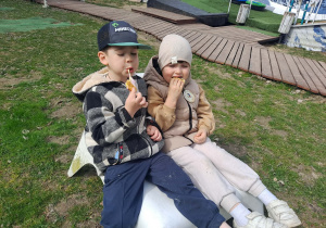 Dzień pełen przygód w Malinowym Grodzie