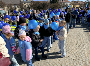 Marsz "Zaświeć się na niebiesko"