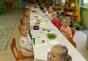 Wspólne przygotowanie kanapek