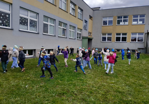 Zabawy ruchowe na powietrzu